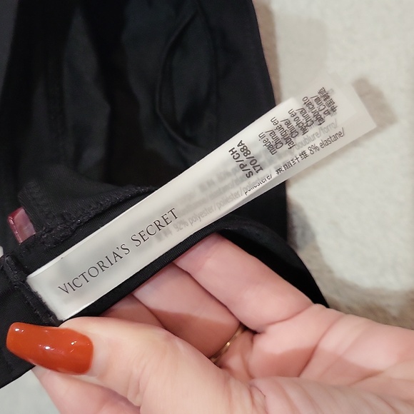 Victoria's Secret Bikini - Picture 11 of 14